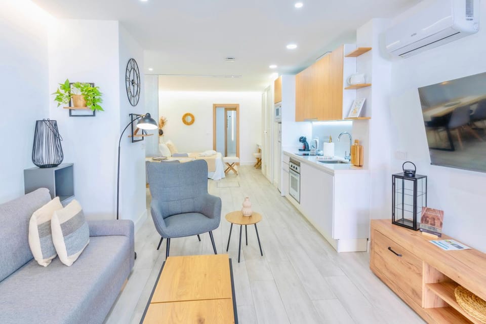 TV and multimedia, Kitchen or kitchenette, Living room