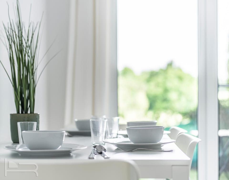 Food and drinks, Dining area, Food