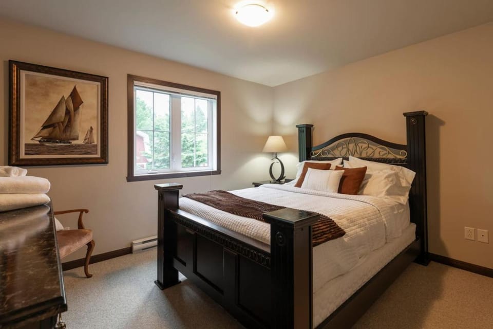 Tremblant 5 min - Kid Zone - Shuttle - Fireplace House in Mont-Tremblant