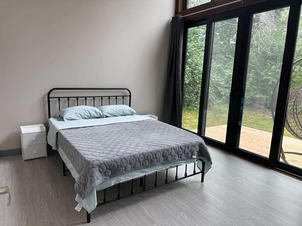 3-bedroom Lakefront Villa #7 House in Douro-Dummer