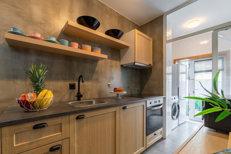 pet friendly, kitchen