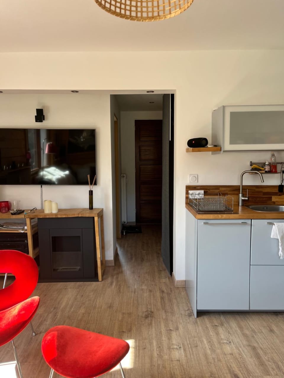 Auron Chaleureux 2pieces au calme vue Montagne ensoleillé Renové Les Mouflons Apartment in Saint-Étienne-de-Tinée