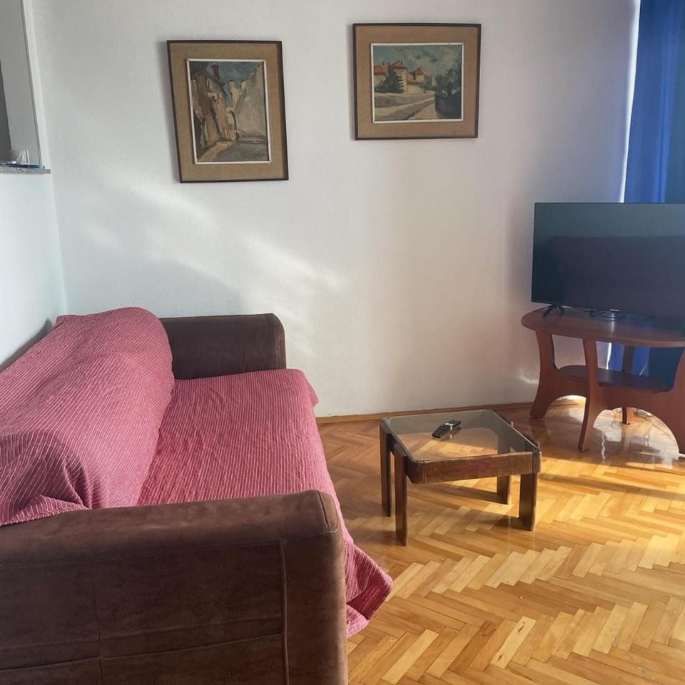 Apartments Goldie II Apartment in Lika-Senj County