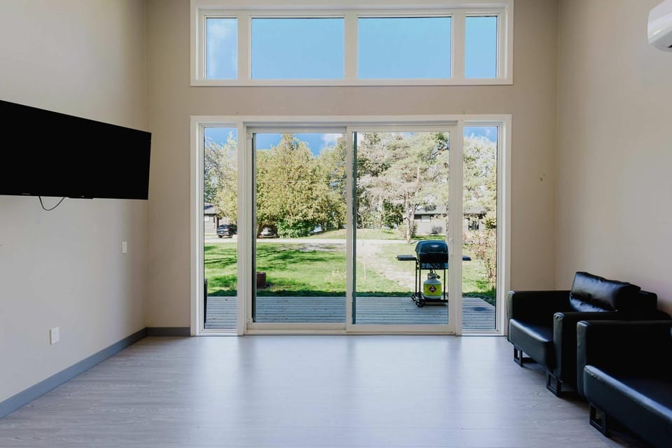 3-bedroom Villa in Lakefield #17 House in Douro-Dummer