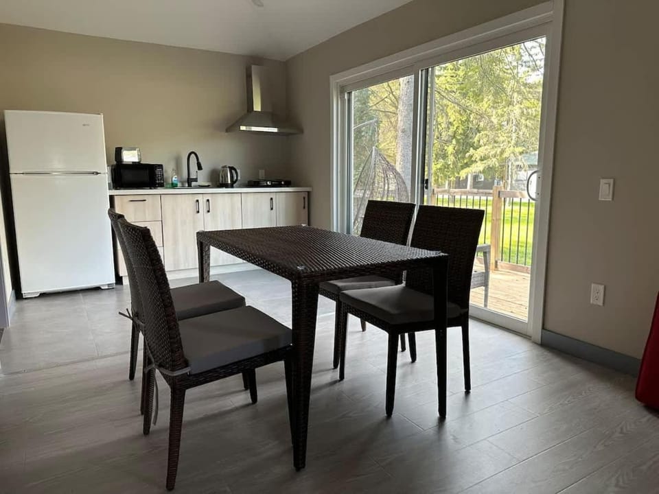 3-bedroom Villa in Lakefield #15 House in Douro-Dummer