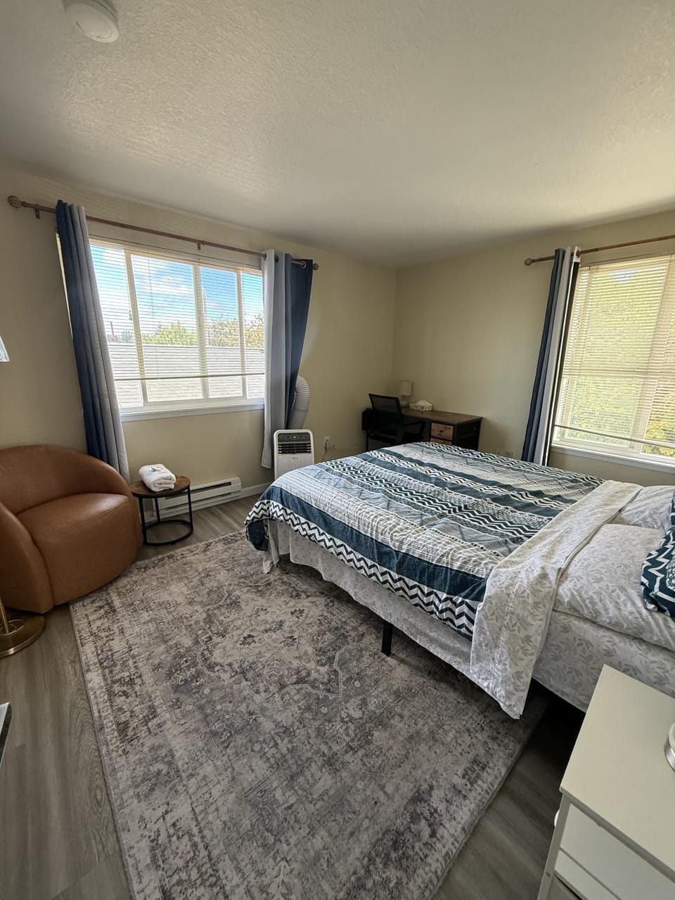 Private Room "Apple" by UW Vacation rental in University District