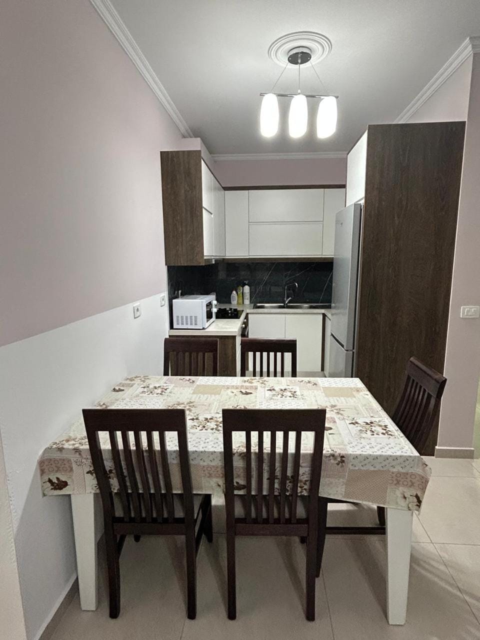 Dining area, kitchen