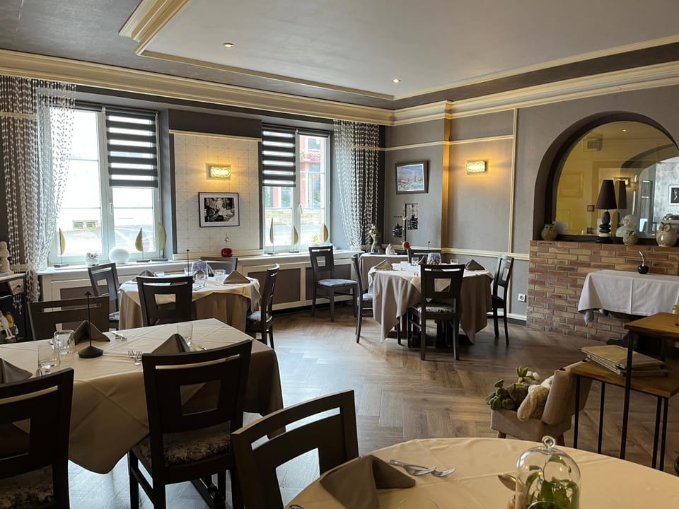 Logis Hotel & Restaurant - Hostellerie du Prieuré Hotel in Grand Est