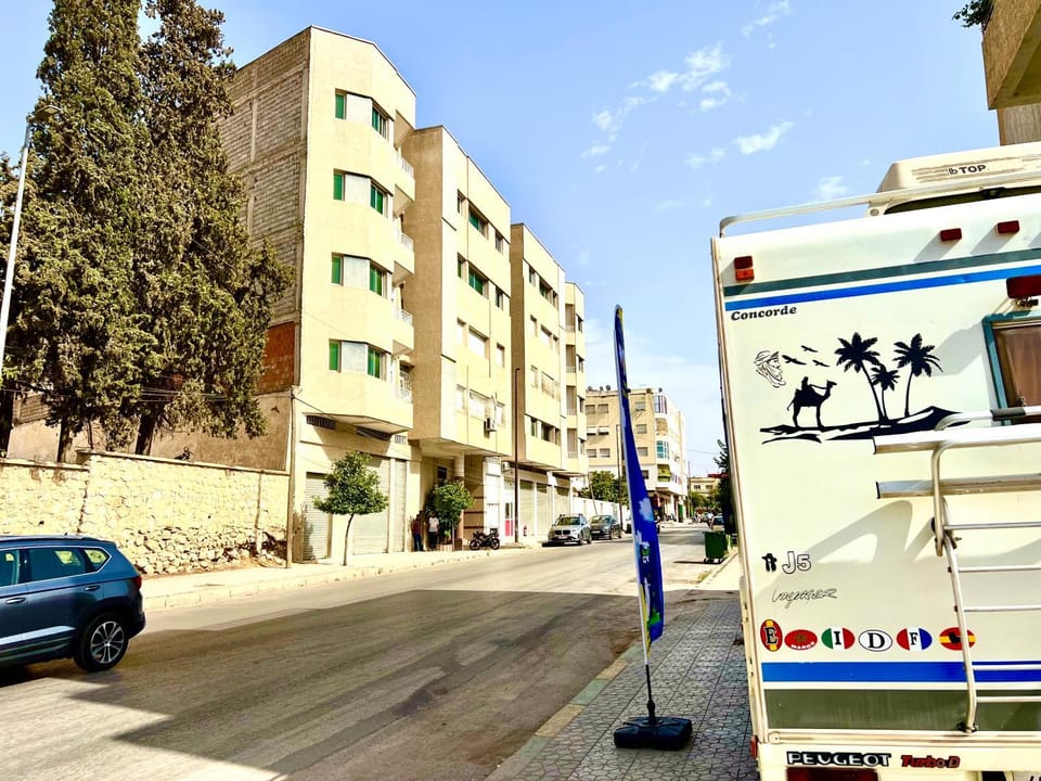 Day, Neighbourhood, Street view, Location
