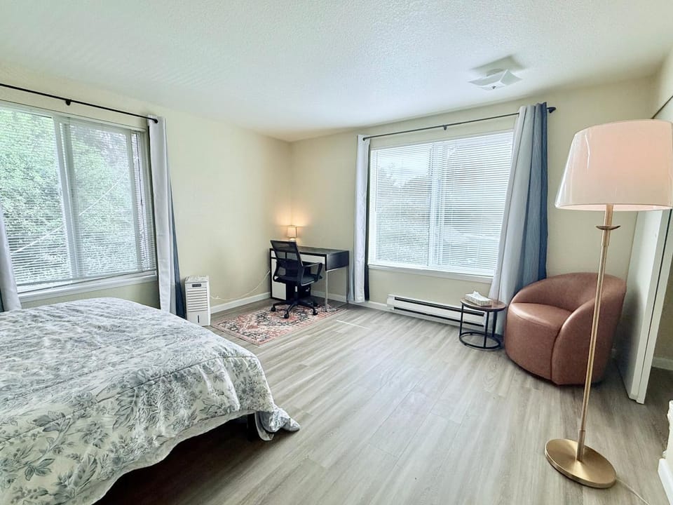 Private Room by UW Vacation rental in University District