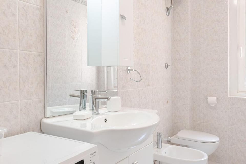 Burlo Garofalo Elegant Apartment Near Hospital Apartment in Trieste