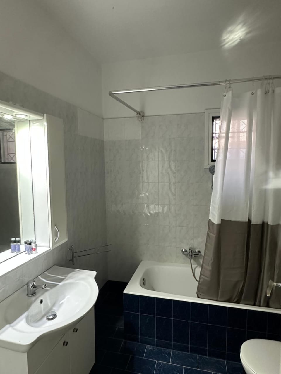 Toilet, Bathroom, Bath, towels