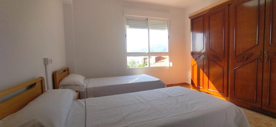 Bed, Photo of the whole room, Bedroom, wardrobe