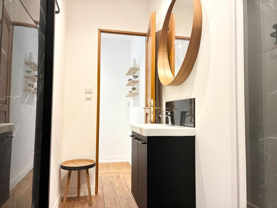 Charmante maison rénovée 2 chambres 6 voyageurs House in Lille