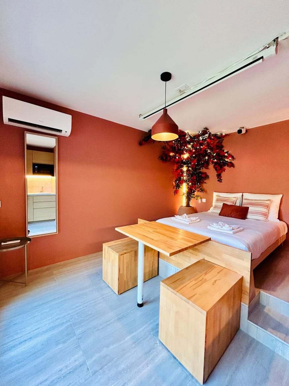 Bed, Photo of the whole room