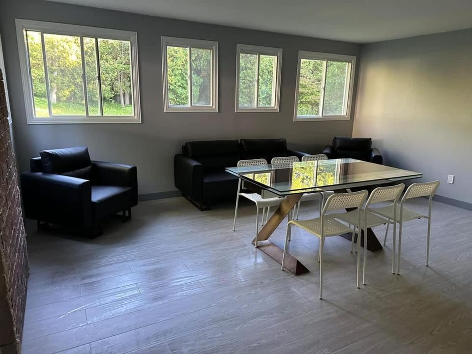 5-bedroom Villa in East Gwillimbury House in New York