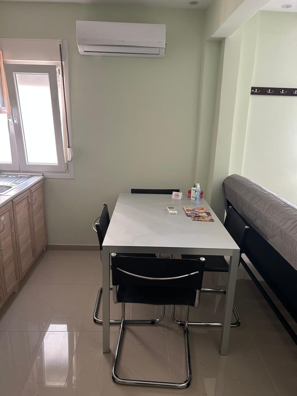 UpTown40 Ground Floor Apartment with Easy Free Street Parking Apartment in Thessaloniki