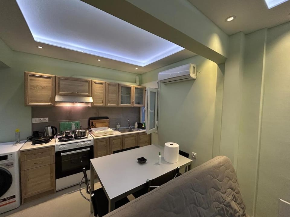 UpTown40 Ground Floor Apartment with Easy Free Street Parking Apartment in Thessaloniki