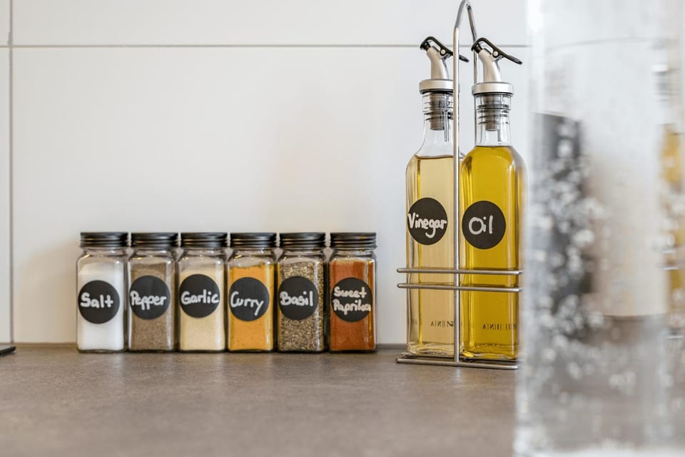 Kitchen or kitchenette, Food and drinks, Food