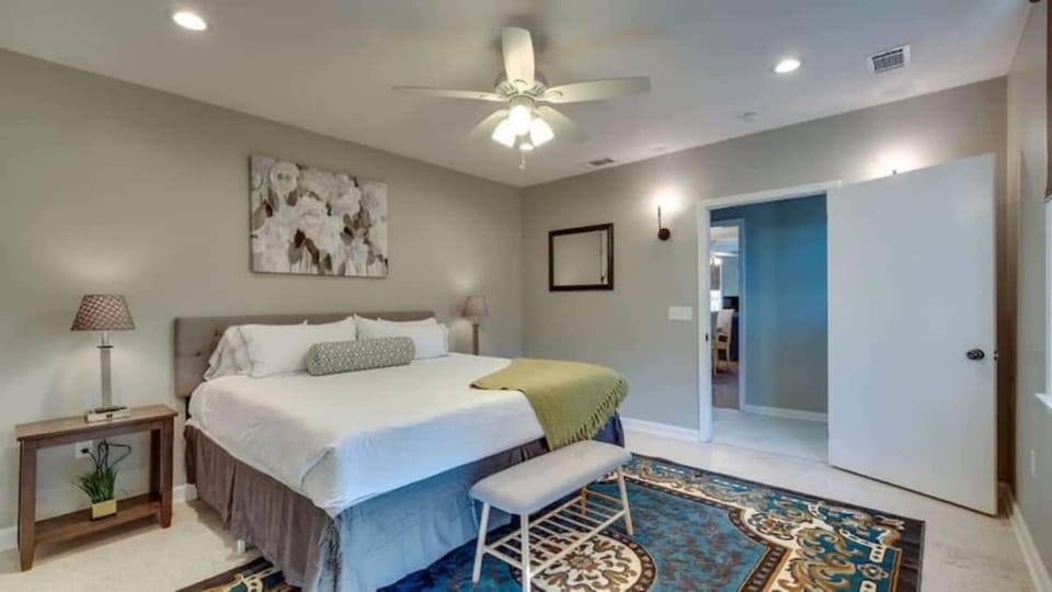 Bed, Bedroom