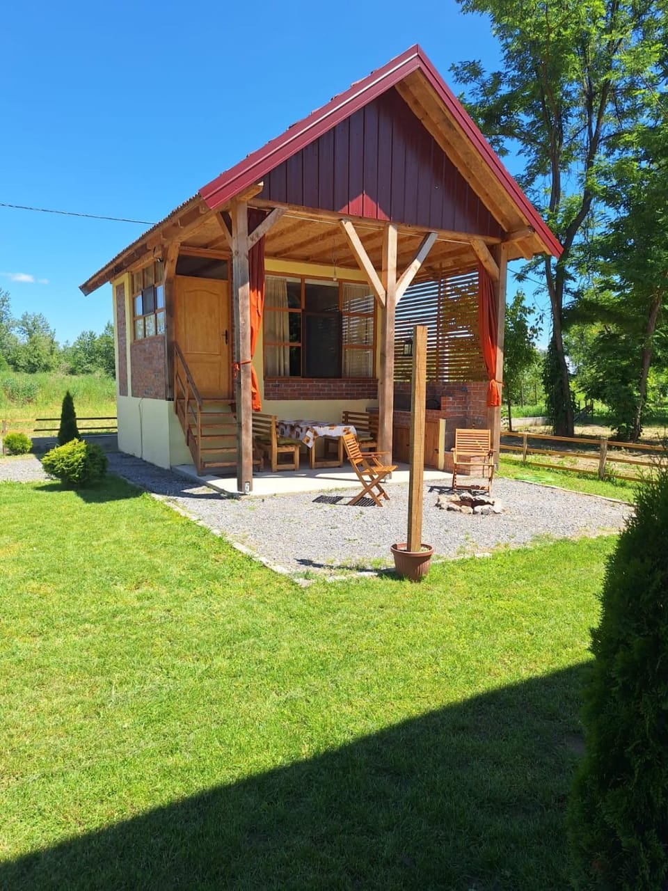 Property building, Spring, Day, Garden, Garden view