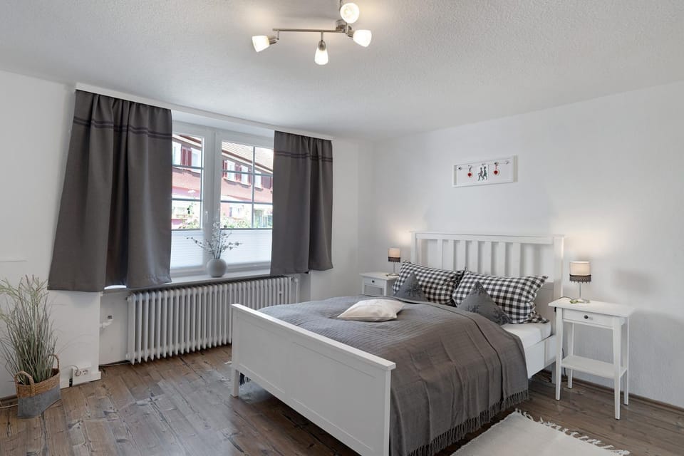 Living room, Bedroom