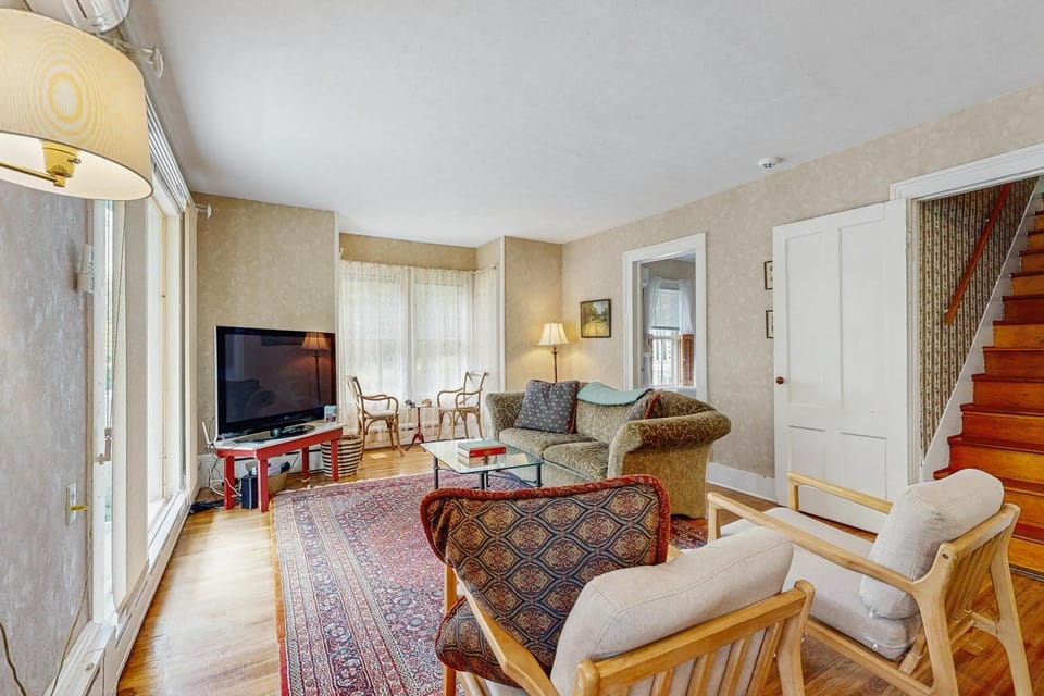 The Oversee House in Keuka Lake