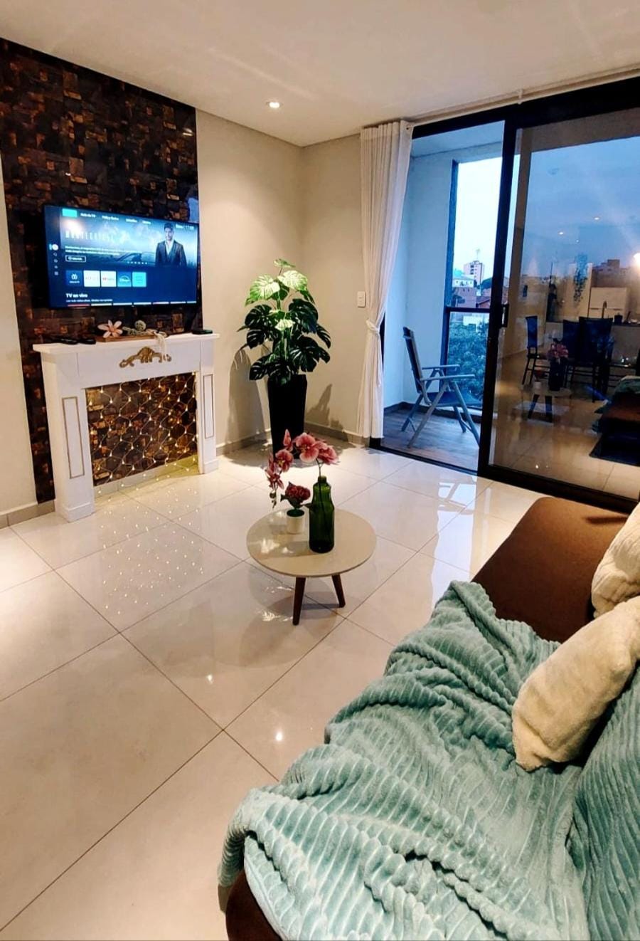 TV and multimedia, Balcony/Terrace, Living room, Seating area, Evening entertainment