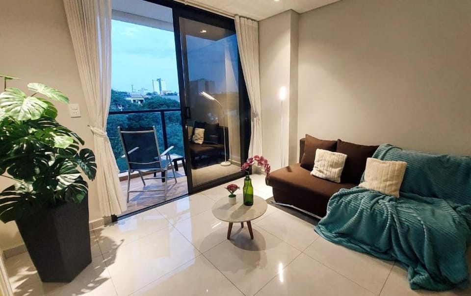 View (from property/room), Balcony/Terrace, Living room, Seating area