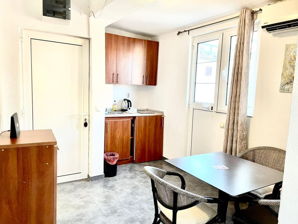 ground apartaments with balcony Apartment in Montenegro