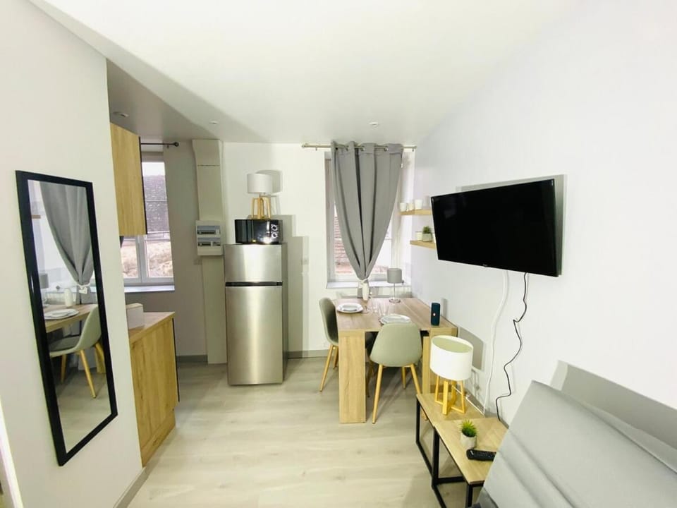 T1 hypercenter, 50m Basilica Apartment in Paray-le-Monial