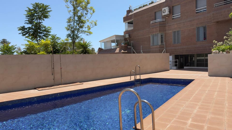 Property building, Pool view, Swimming pool, Swimming pool
