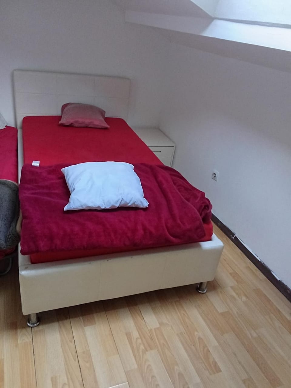 Room chambre Zimmer in einer Wohnung Vacation rental in Mulhouse