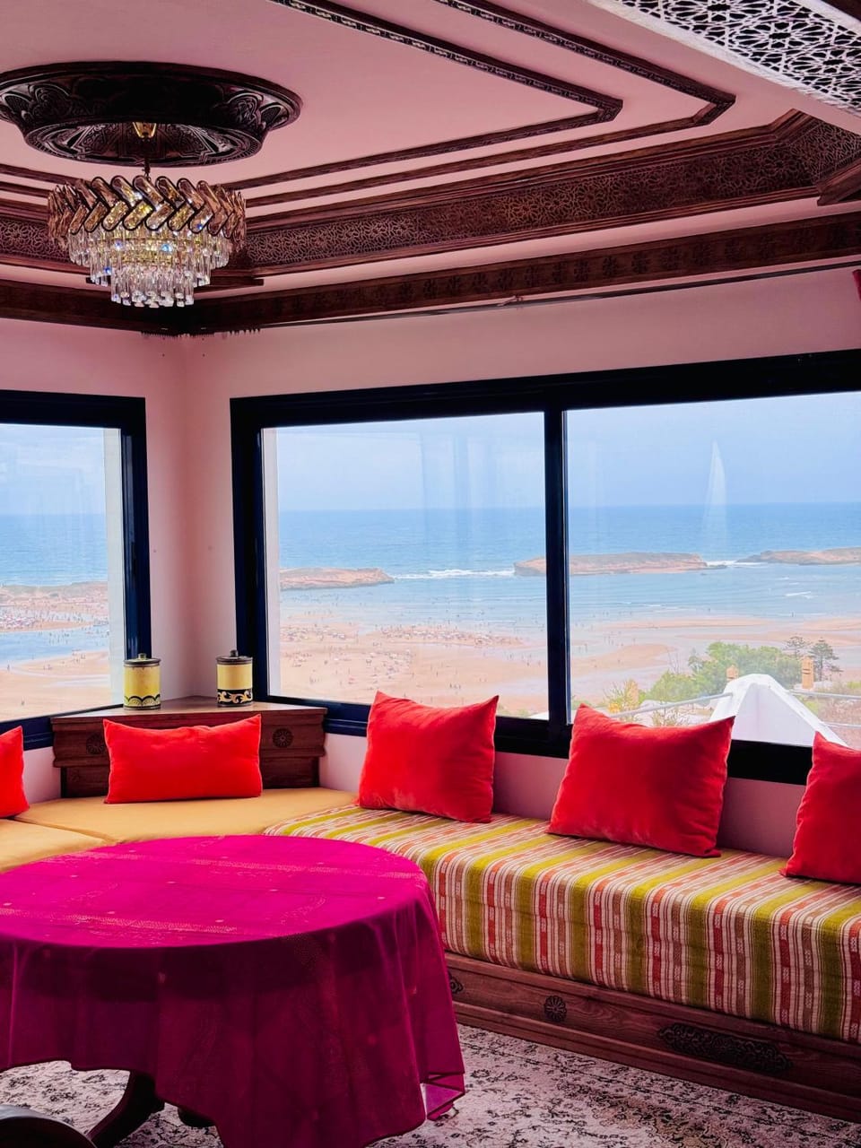 Le grand château Vue sur Mer uniquement les familles Apartment in Casablanca-Settat