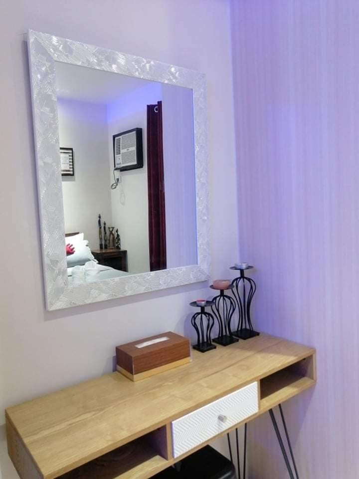 Isidro's Crib at Matina Enclaves Residences with a strong wifi and netflix Apartment hotel in Davao City