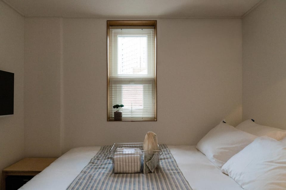 Bed, Photo of the whole room, Area and facilities