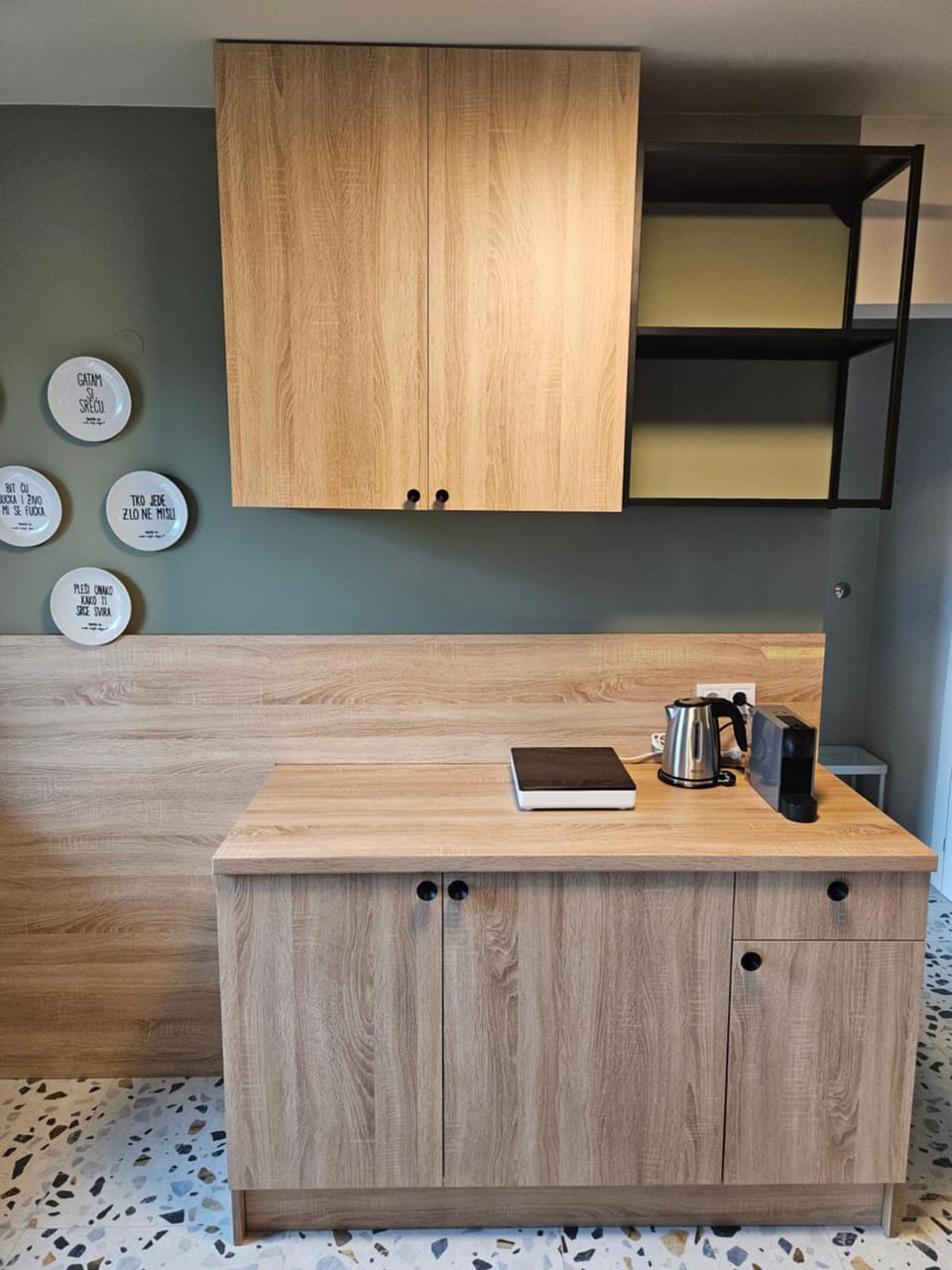 Kitchen or kitchenette