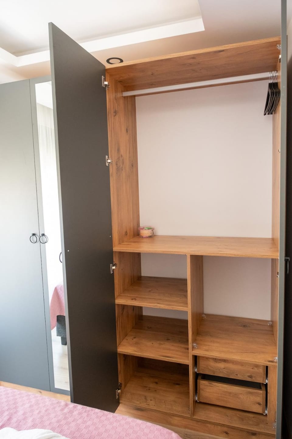 wardrobe