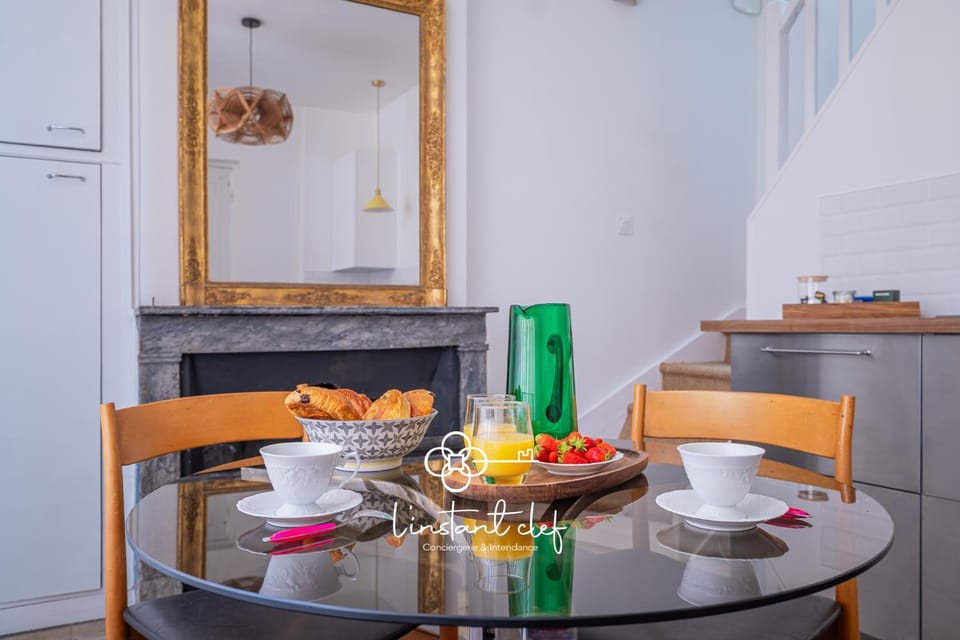 Food and drinks, Dining area