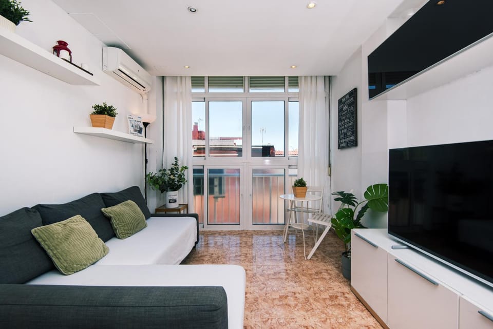 TV and multimedia, Living room, air conditioner