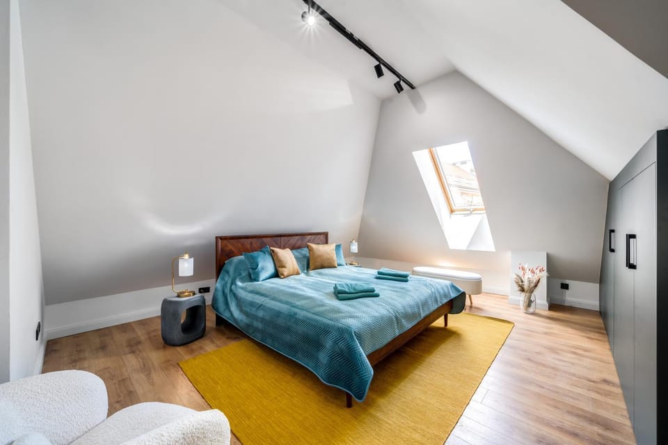 Bed, Bedroom, wardrobe