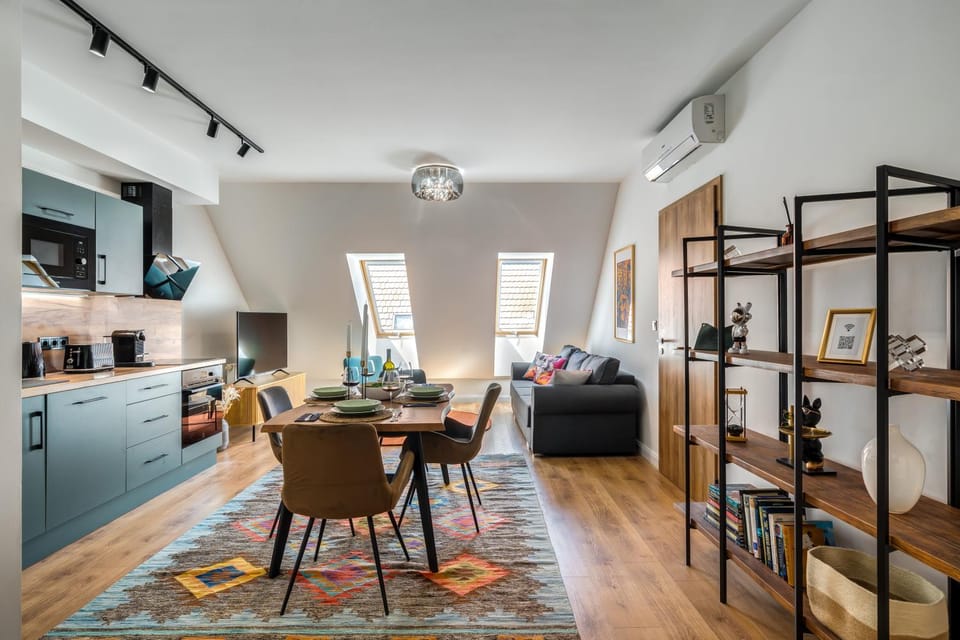 Kitchen or kitchenette, Living room, Dining area, air conditioner