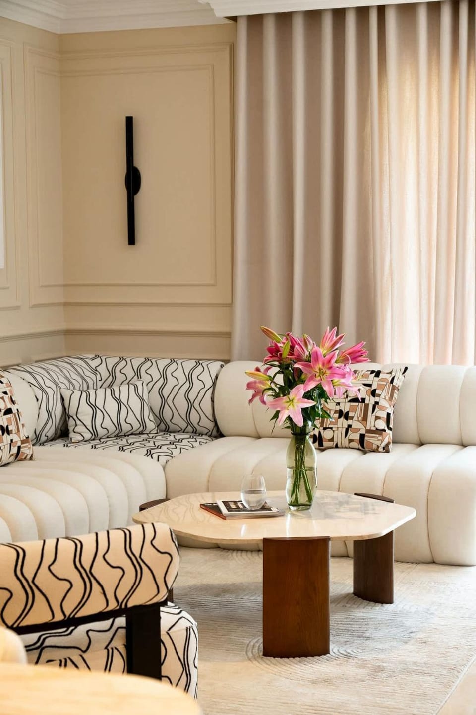 VELORA- Serviced Luxury apartment with garden - pool view Sodic New Cairo Apartment in New Cairo City