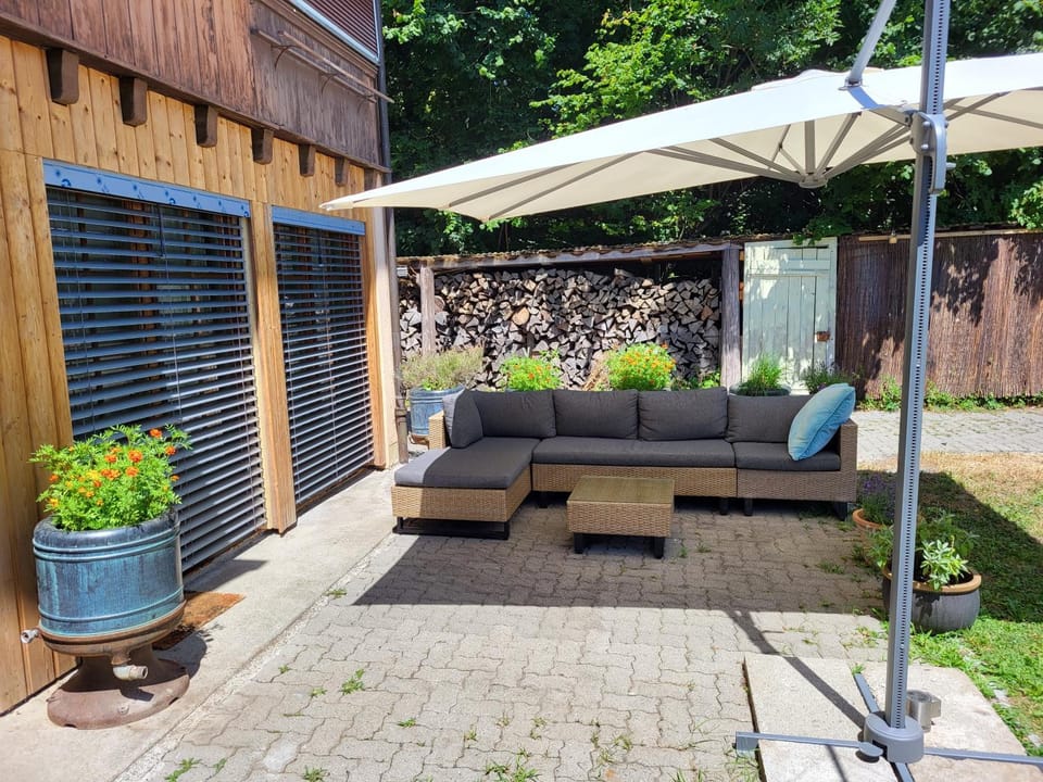 Garden, Seating area