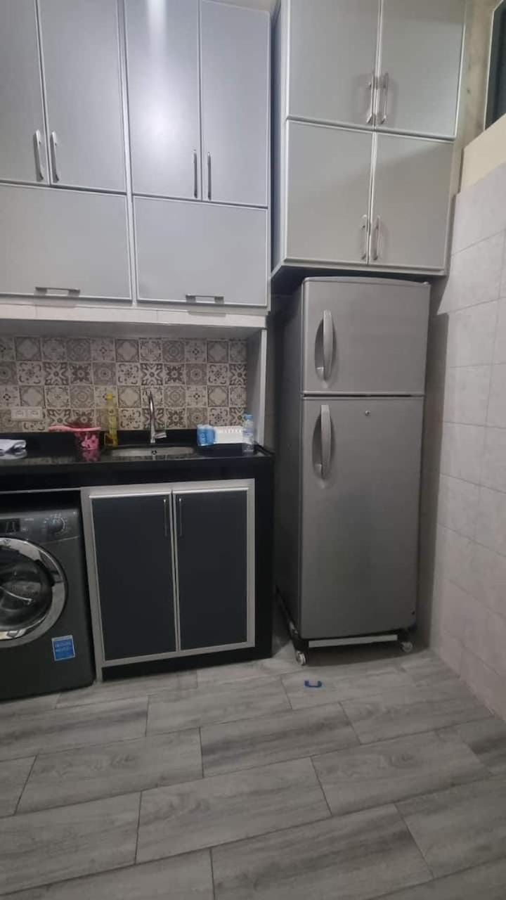 Appartement Meublé avec Parking Gratuit, Calme & Pratique à Casablanca Apartment in Casablanca