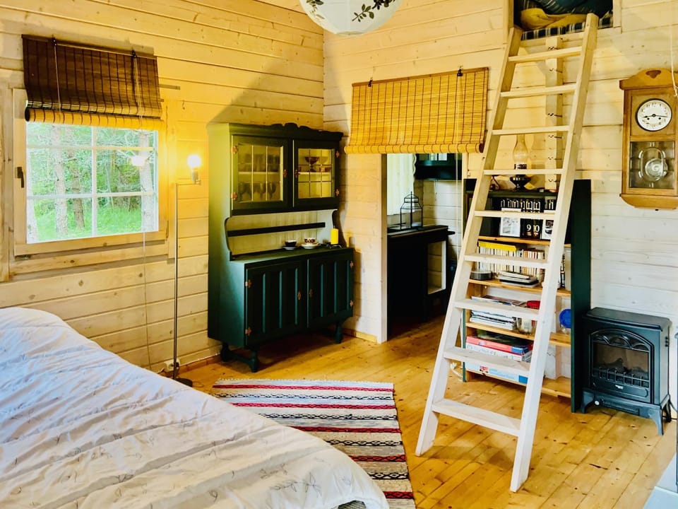 Garden, Bedroom