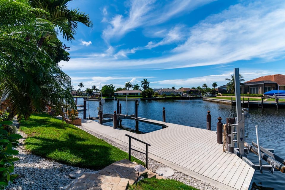 Stay Play Waterfront 3 Bed on Marco Island House in Marco Island