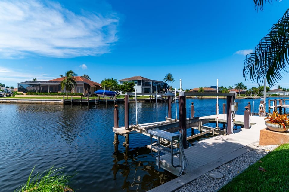 Stay Play Waterfront 3 Bed on Marco Island House in Marco Island