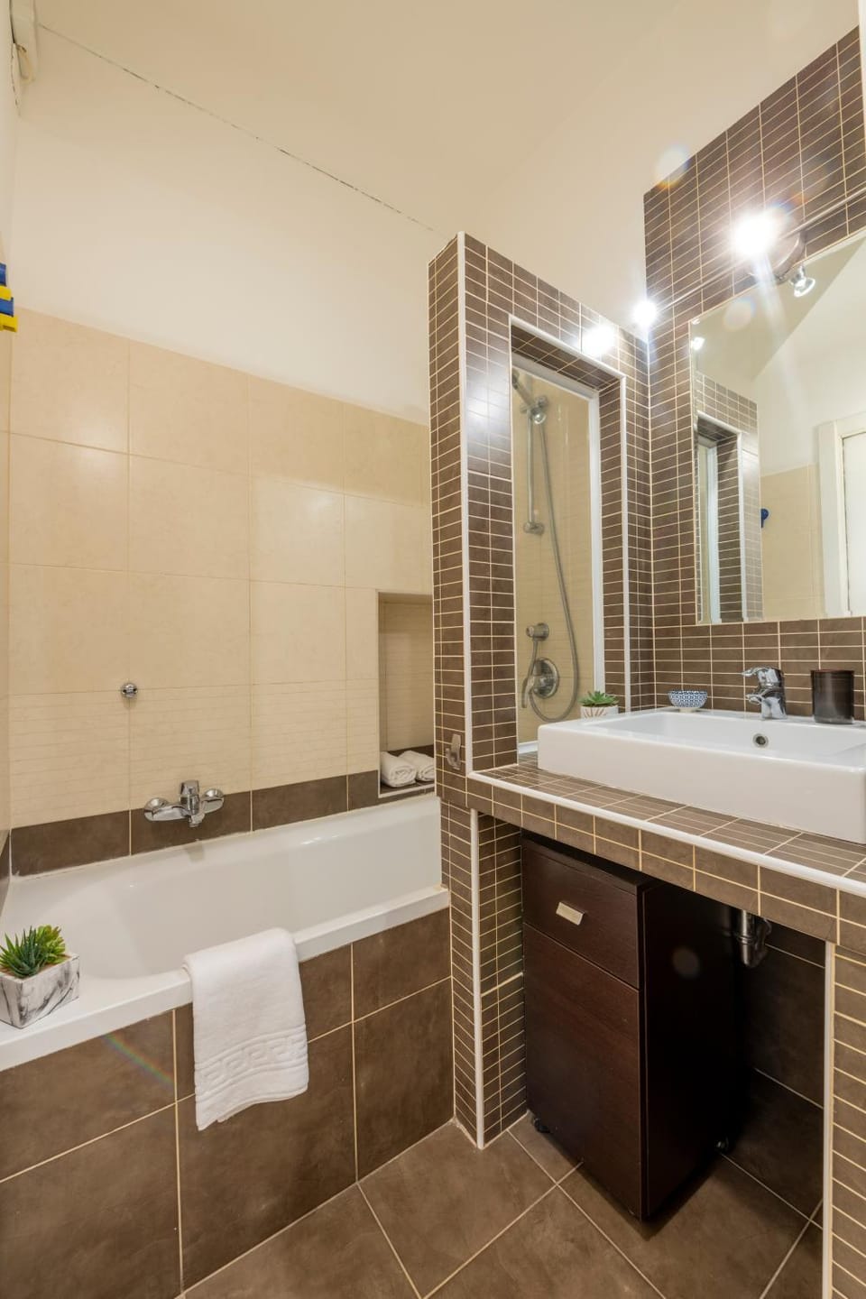 Shower, Bathroom, Bath, towels