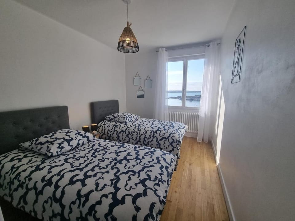 House for 4 people with a breathtaking view House in Plérin
